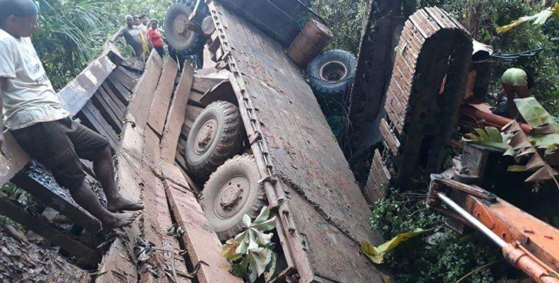 Rupununi Bridge collapses, residents stranded