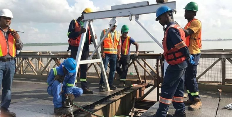 Repairs continue to damaged Harbour Bridge
