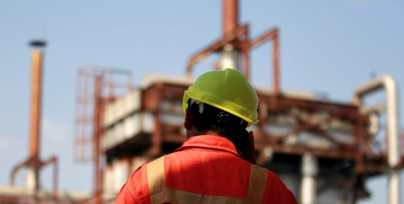 Local workers attached to companies in oil and gas urged to become unionized