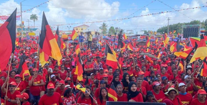 Jagdeo warns supporters against entertaining small parties