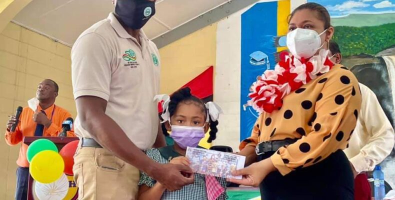 School vouchers distributed in Linden