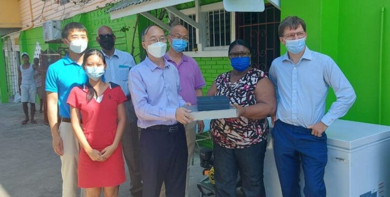 China Offshore Oil Corporation makes donation to Joshua house