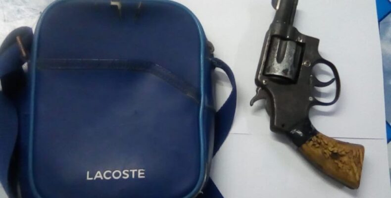 18-Y-O found with gun arrested