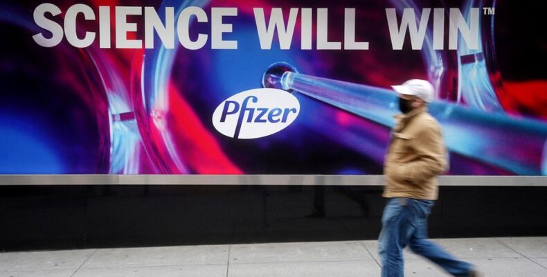 Pfizer files for U.S. authorization of COVID-19 pill