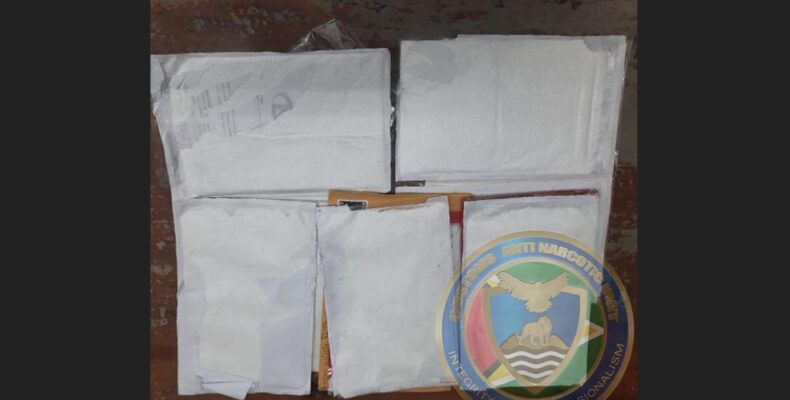 $3.4M worth of cocaine found in Christmas cards at post office