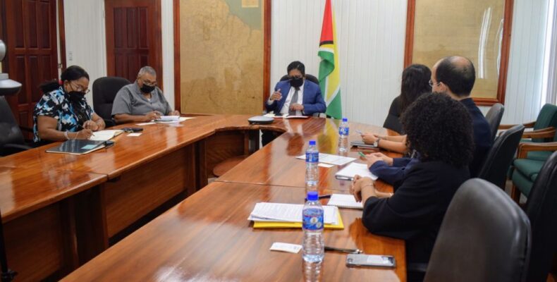 Finance Minister, French delegation discuss deepening economic ties