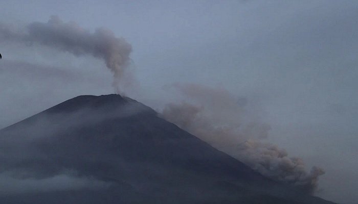 Indonesia Semeru volcanic eruption kills 14; dozens injured