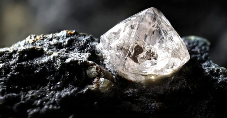 Diamond exports top 20,000 metric carats; sand extraction nearly doubles