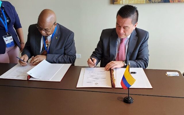 Guyana signs Air Services Agreement with Colombia