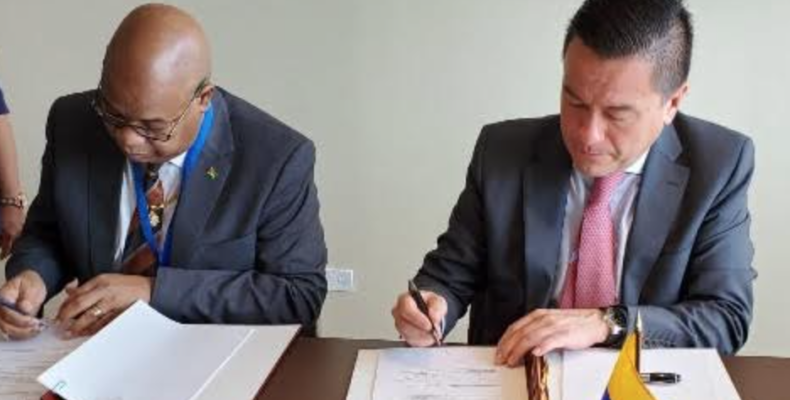 Guyana and Colombia ink open skies agreement to allow direct flights