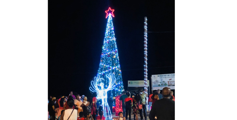 Lethem lights up Christmas tree