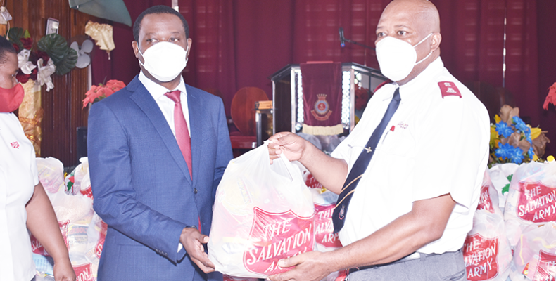 Salvation Army distributes Christmas hampers to needy