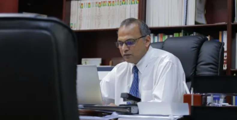 Dr. Anthony urges full vaccination as COVID Omicron variant spreads globally