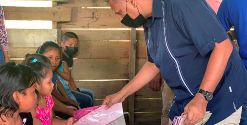 Ten Smith Creek families to benefit from houses