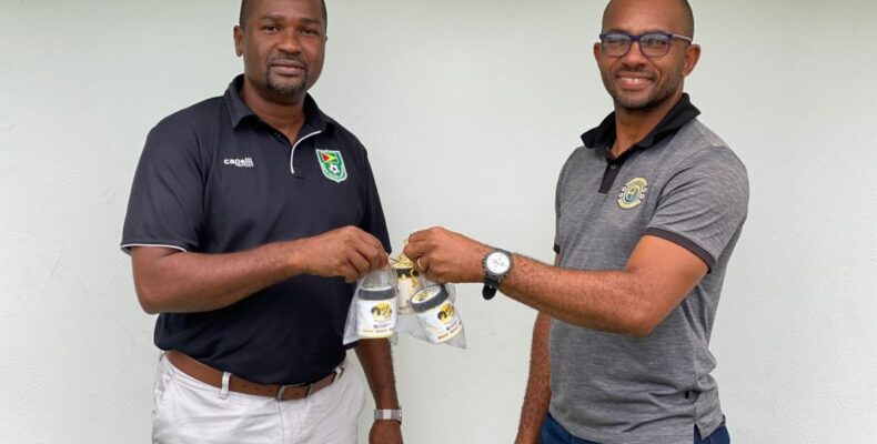Eon DeViera Goalkeeping Academy sponsors Best Goalie prizes for Super 16 football