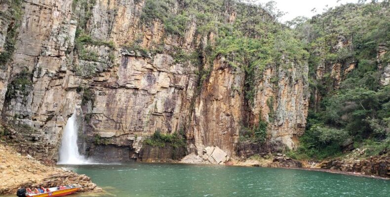 Seven dead, 3 missing after rock face collapse at Brazilian waterfall