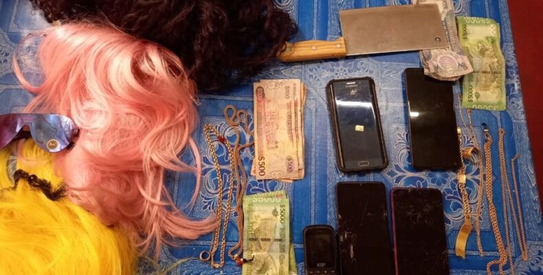 Three arrested for armed robbery of Brazilian national; loot recovered