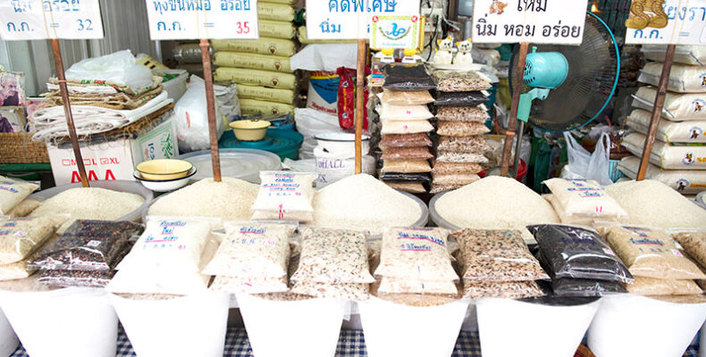 Global food prices dip in December