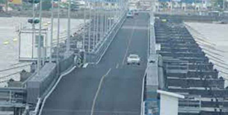 Berbice bridge company reduces freight charges for sand trucks