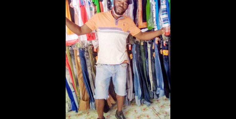 Clothes vendor stabbed to death