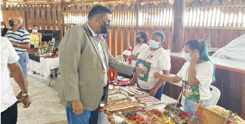 Over 30 businesses to be on show at duty-free benab