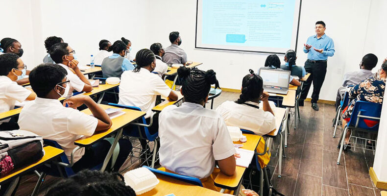 High school students enlightened at oil, gas seminar