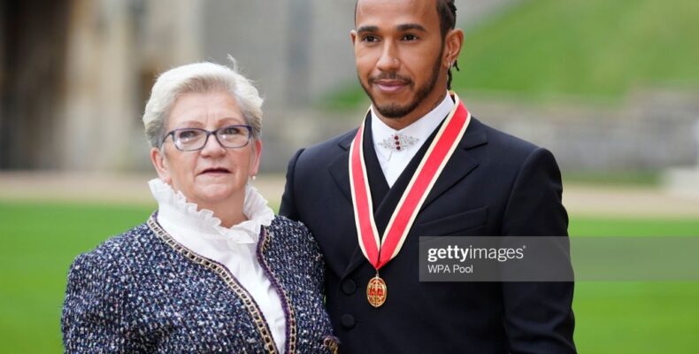 Lewis Hamilton to change name to incorporate mother’s surname