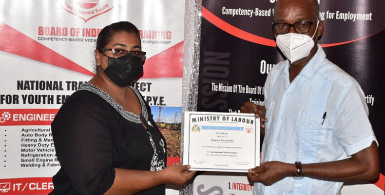 357 graduate from BIT programmes