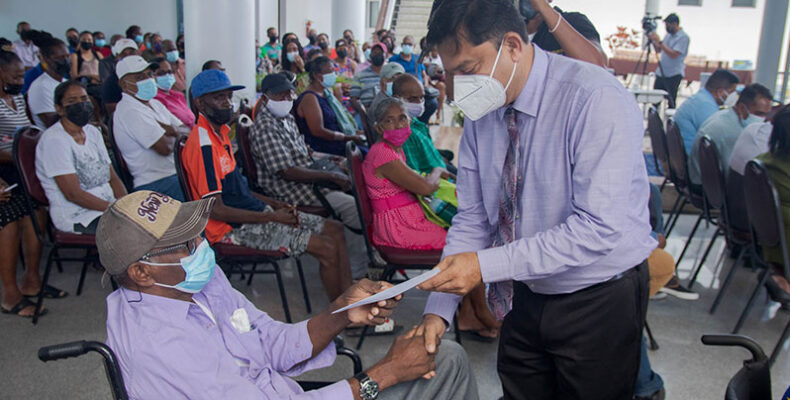 79 benefit from $600,000 grant for dialysis treatment