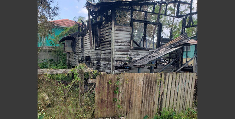 Fire destroys house at Wismar