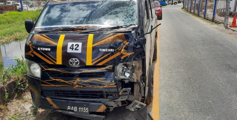 Woman dies in early morning accident, speeding minibus driver arrested