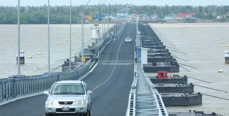 No plans to take over Berbice bridge, but gov’t interested in reducing tolls- Pres. Ali