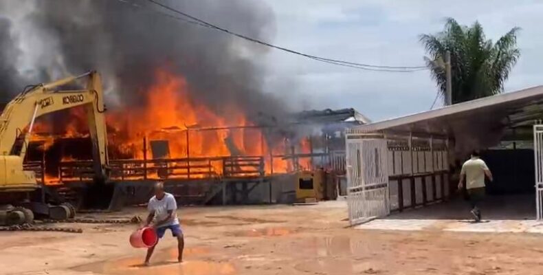Fire destroys Kwakwani building, 12 homeless