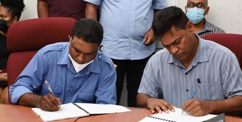 $1B in contracts inked by Agriculture Ministry