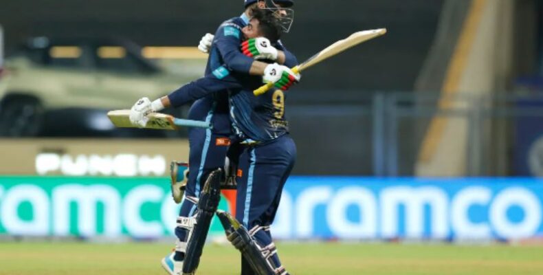IPL: Tewatia and Rashid fire Titans to spectacular win over Sunrisers