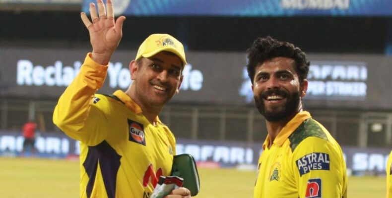 Jadeja chucks CSK captaincy; Dhoni back at the helm