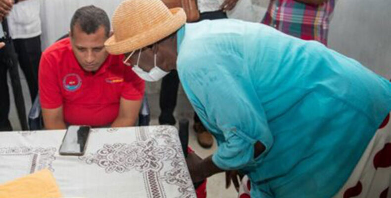 Over 300 Walton Hall residents to receive land titles