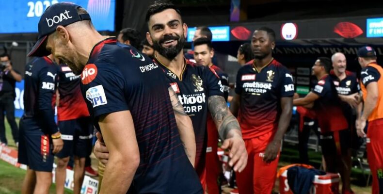 RCB through to playoffs after Mumbai topple DC