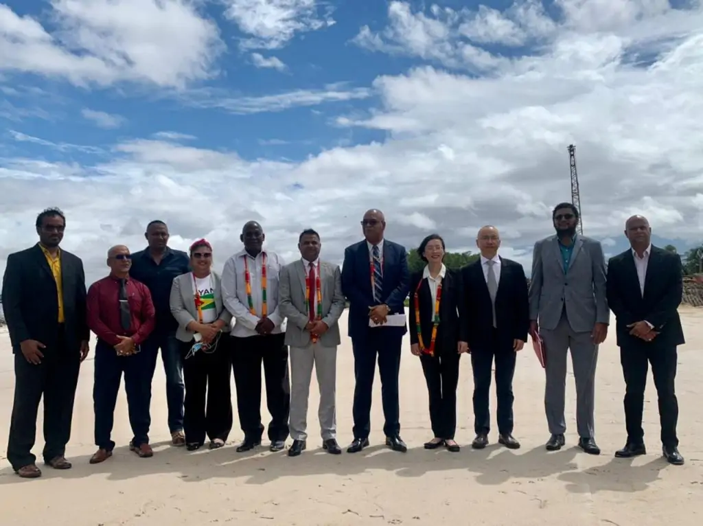 Chinese companies sign US$260M contract to build new Demerara Bridge in two years
