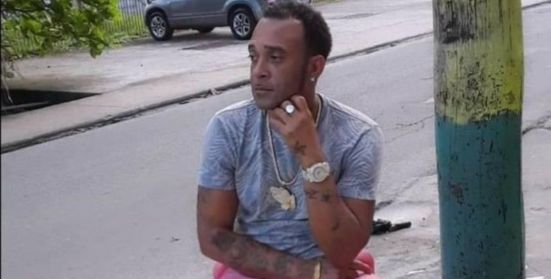 Children hid as gunman reportedly entered Sophia home to murder father