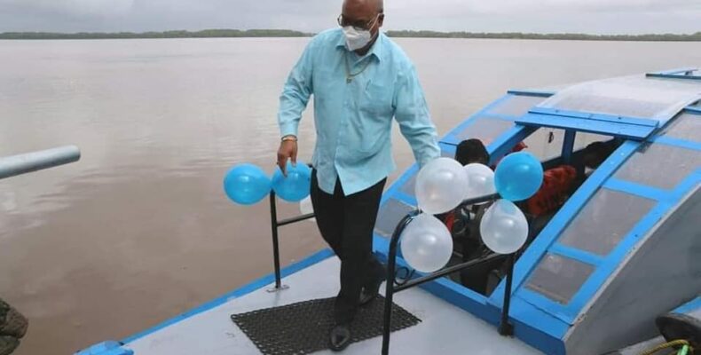 Gov’t outreach yielding rapid results as free transportation between Rosignol, NA for school children & pensioners restored