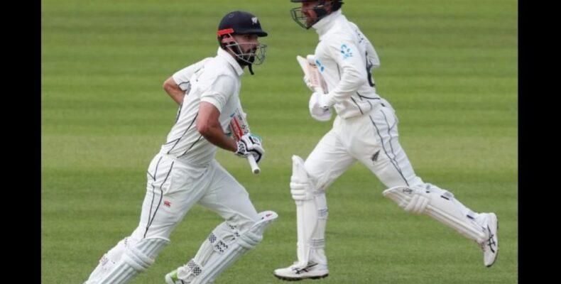 Mitchell (97*), Blundell (90*) put New Zealand in control against England