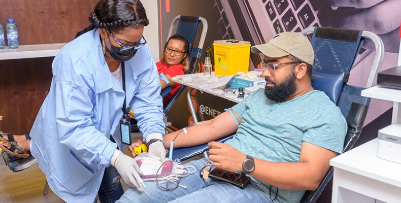E-Networks hosts blood drive