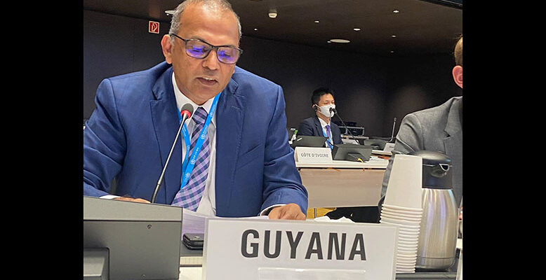 Health Minister participating in UNAIDS meeting in Geneva