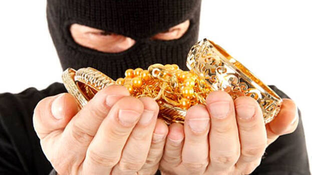 Vendor loses $1M in jewellery during East Ruimveldt break-in