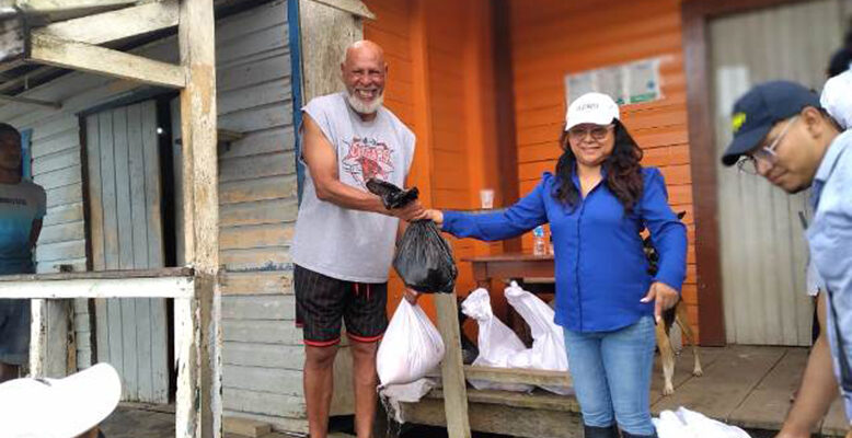 Flood-relief supplies distributed to Region Eight residents