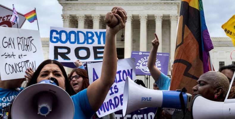 US Supreme Court overturns landmark abortion ruling