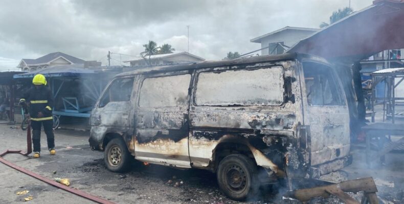 Protesters loot, burn stalls & vehicles at Mon Repos market