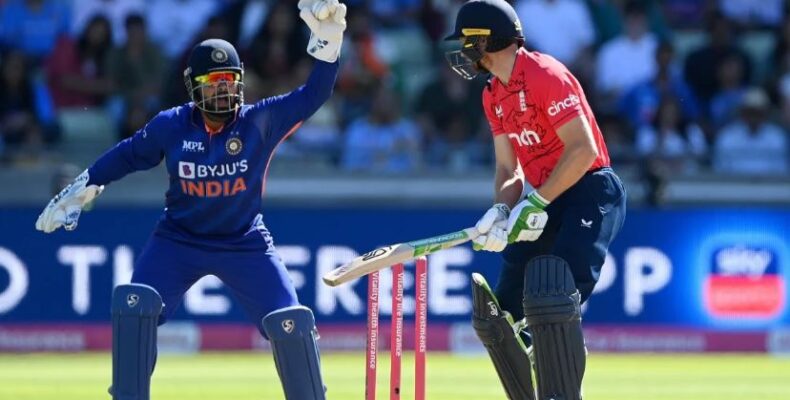 India beat England by 49 runs to clinch T20 series