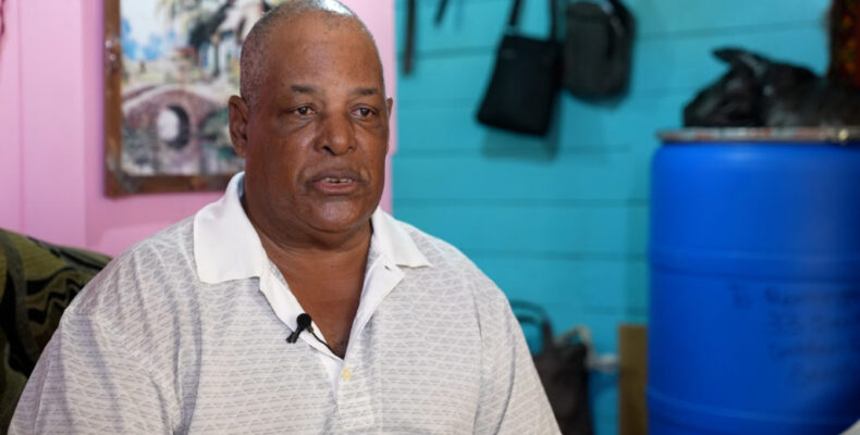 Robbery victim bemoans absence of street lights